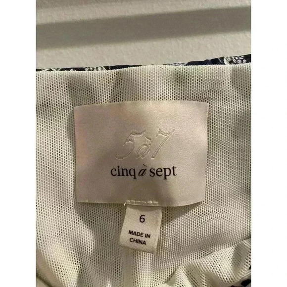 Cinq A Sept Minella Off-the-shoulder Dress Sz 6 Paisley Bandana Blue Flutter NEW - Picture 4 of 11